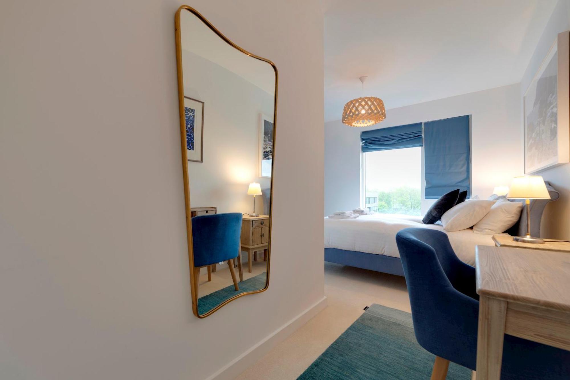 Pass The Keys Stunning And Spacious Modern Flat - Own Car Park CBG Buitenkant foto