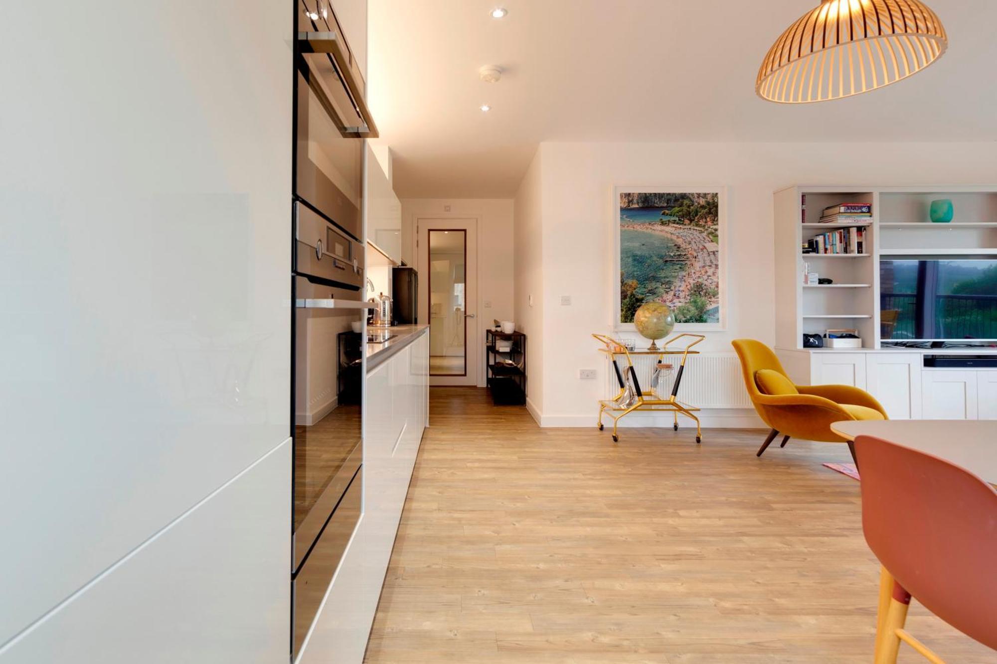 Pass The Keys Stunning And Spacious Modern Flat - Own Car Park CBG Buitenkant foto