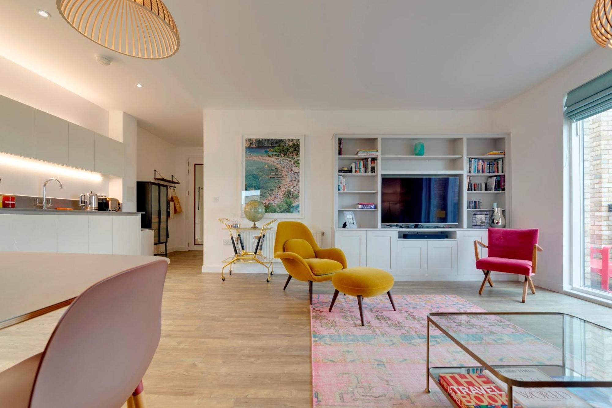 Pass The Keys Stunning And Spacious Modern Flat - Own Car Park CBG Buitenkant foto