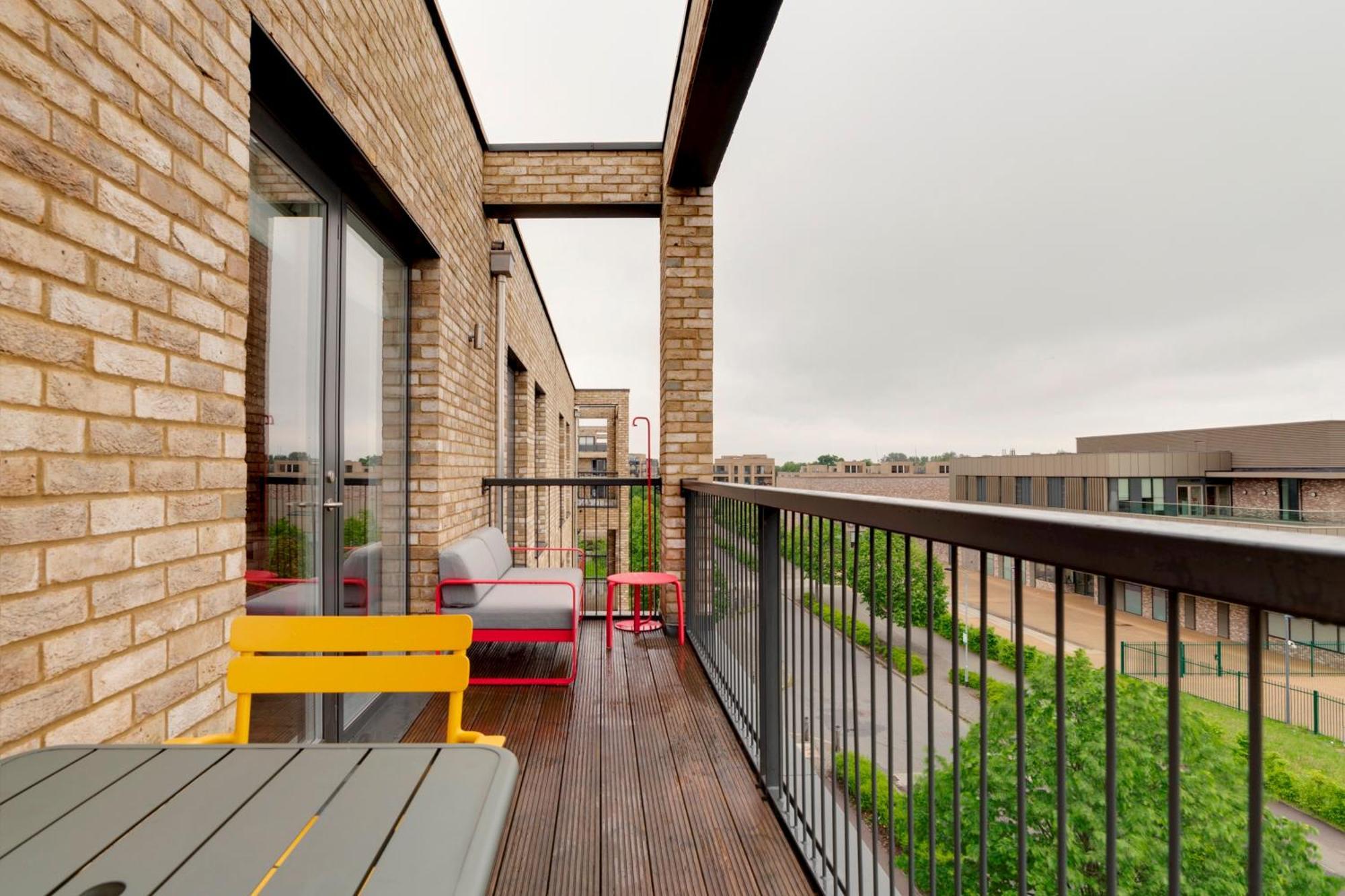 Pass The Keys Stunning And Spacious Modern Flat - Own Car Park CBG Buitenkant foto